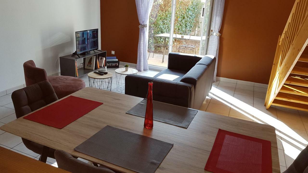 Appartement T3 A Belley Au Calme Avec Jardin Privatif Zewnętrze zdjęcie