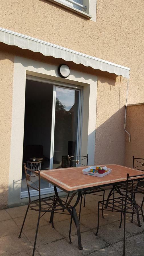 Appartement T3 A Belley Au Calme Avec Jardin Privatif Zewnętrze zdjęcie